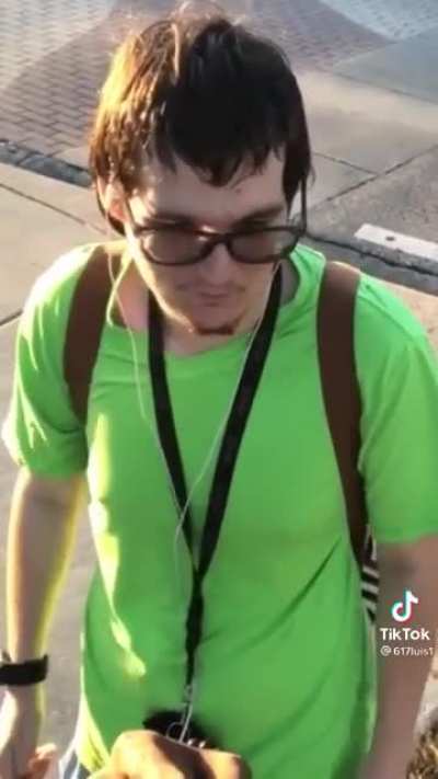 r/Cringetopia mod found in the wild.