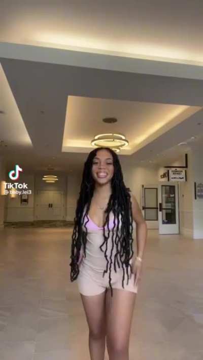This bitch needa shake her ass more ngl 😂