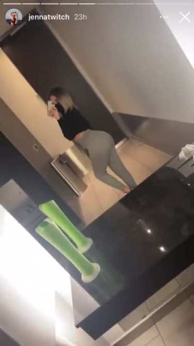 Slo-mo Jiggle *WAIT TIL END*
