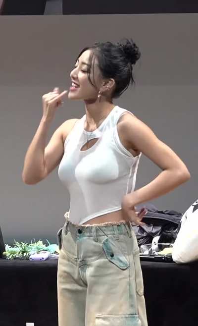 PARK JIHYO