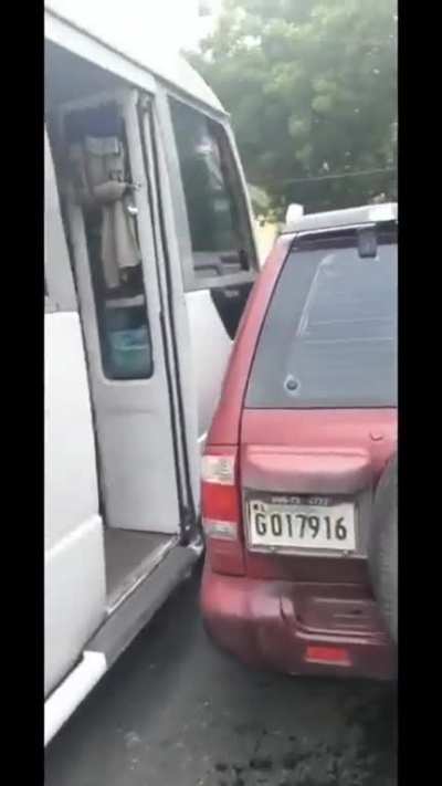 Don&acirc;t bring a gun to a bus fight