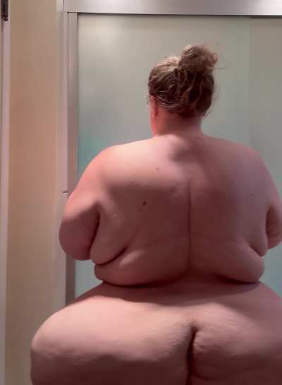 Shower time wiggle