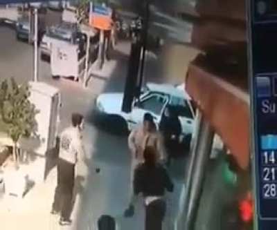 Attempted Robbery Foiled By Good Samaritan...