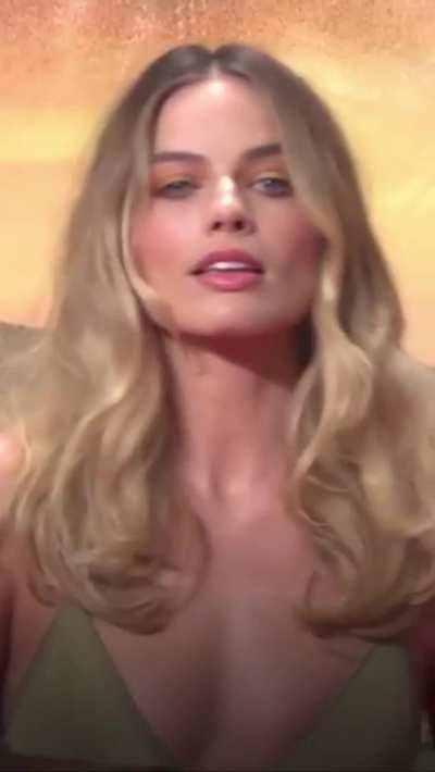 Margot Robbie, damn.