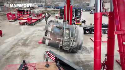 Heavy duty pan cleaning via crane