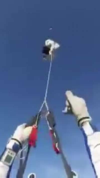 Damn parachute