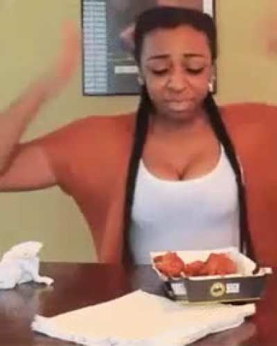 Titties bouncin