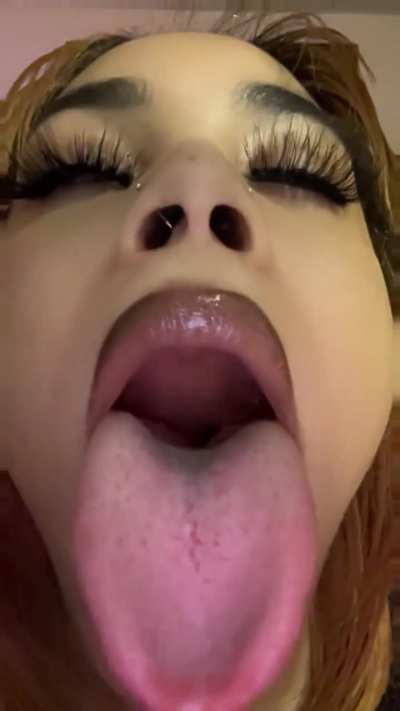 👄