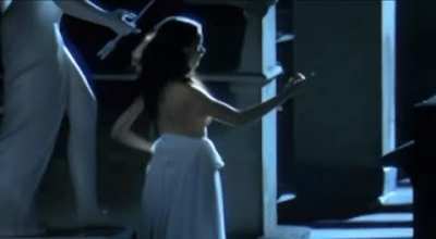 Felicity Jones in tv series &ldquo;Servants&rdquo;