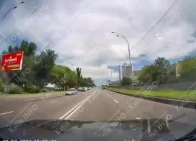 The moment of Russian missile strike on "Adonis" medical center