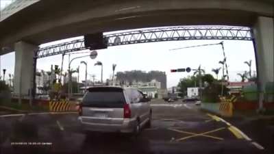 China: Driver escapes death by a train collision