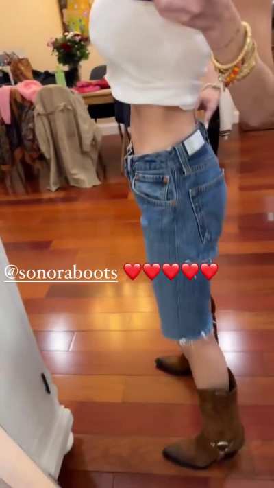 Cutoff jeans video