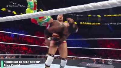 [wmv] Cesaro &amp;amp; Sheamus vs The New Day (Big E &amp;amp; Kofi Kingston) - Tag Team Match - WWE Raw Tag Team Championship - WWE Roadblock: End of the Line (Dec. 18, 2016)