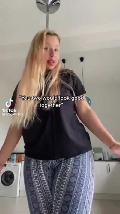 Jiggly Pawg
