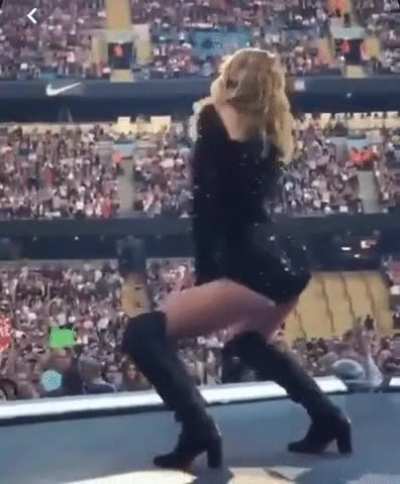 Those hips 😍