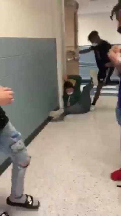*YES THIS IS ME*(back story) So we was outside and this goofy just saying the n word HARD R like it&rsquo;s nothing so I give this nigga a chance to say sorry to all da black kids he didn&rsquo;t so I told my mama that I was finna be his ass so it is what it is I pos