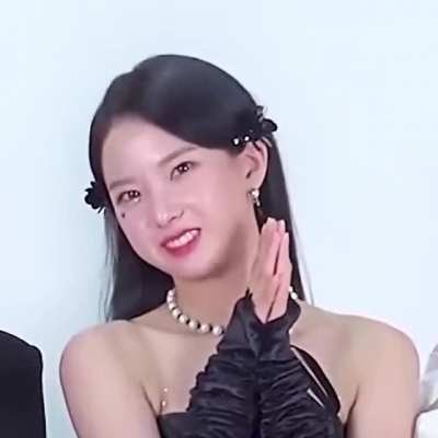 Yujin is glowing