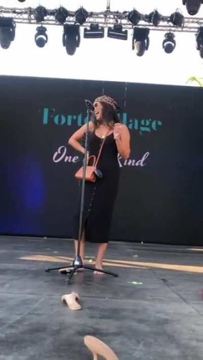Unforgettable &amp;amp; barefoot