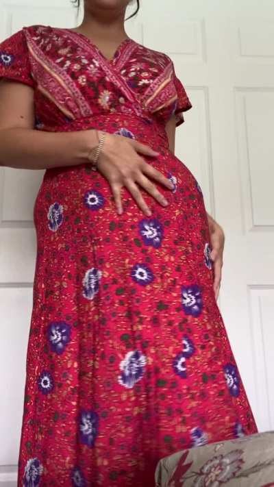 Used to think my tummy was ugly, but now I know it&rsquo;s sexy 🤍