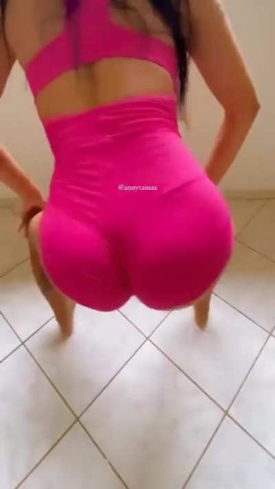 annytainax