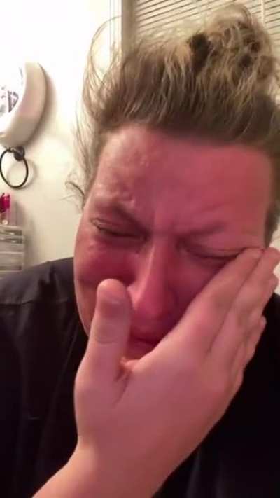 Lady has mental breakdown over Biden’s inauguration