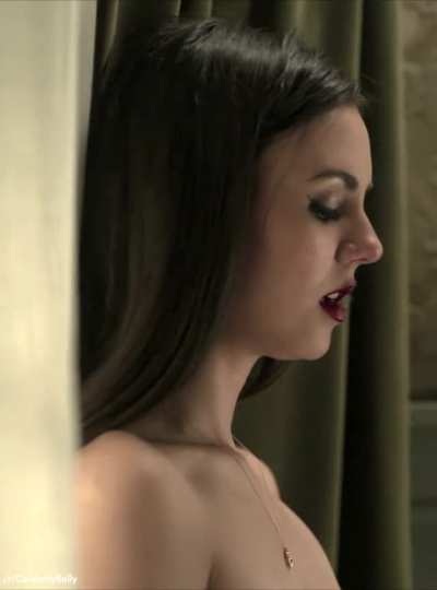 Victoria Justice is a hottie