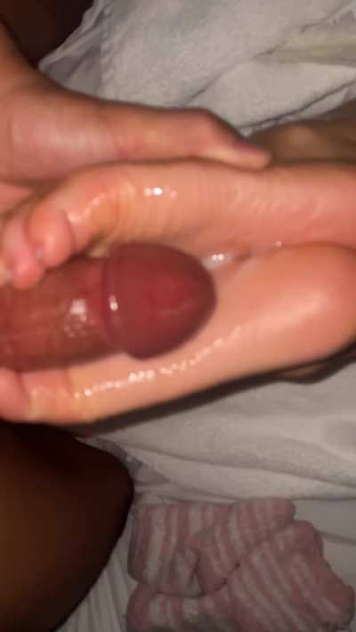 My feet for a cum bucket