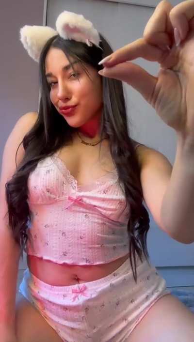 If your cock is small and ugly, and measures less than 6 inches, I will ask you to confirm it by commenting "I'm tiny" and with your positive vote you will receive a personalized humiliation