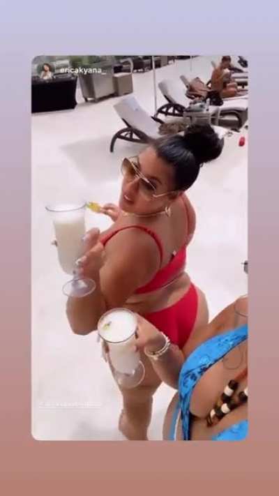 Bikini vibes