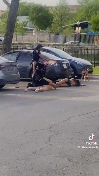 Thoughts on this? I know how I feel about this situation. Just wondering what other opinions are towards it. Don't swing on/hit officers in the face and you won't get tased 🤷‍♀️ 