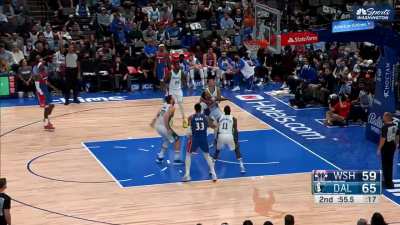 [Highlight] Gafford grabs the offensive rebound and slams it on Porzingis!