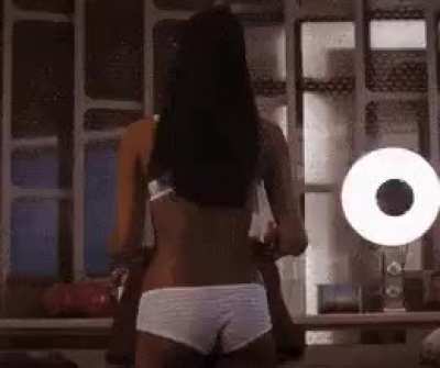 Zoe in Star Trek. (2009)