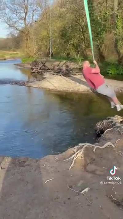 Enquanto isso, o Luba aproveitando as f&eacute;rias dele