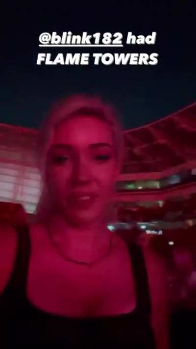 Alanah at the Blink 182 concert 