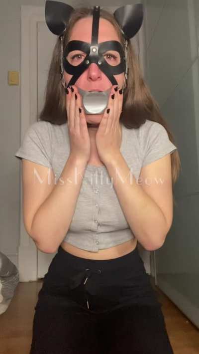 I&rsquo;ll keep choking on the 7inch dildo until I lose my gag reflex