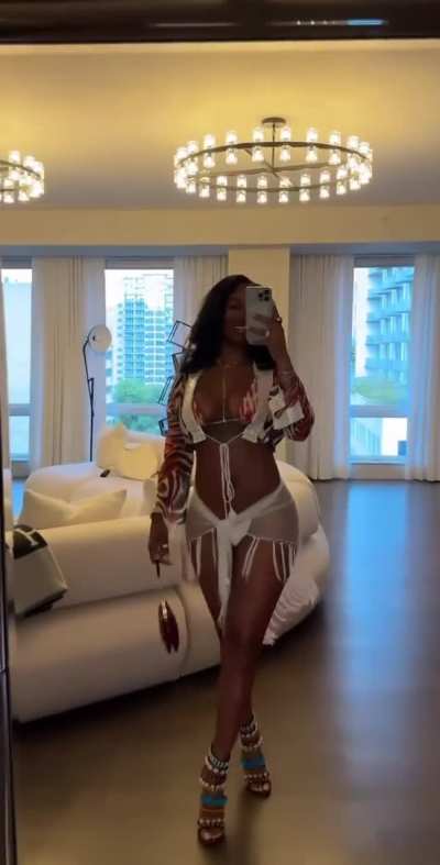 Pretty brown thing
