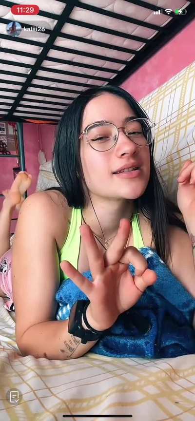 Kaliii26 with a countdown in spanish