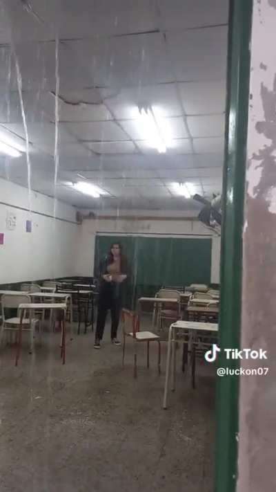 POBRE yo m muero