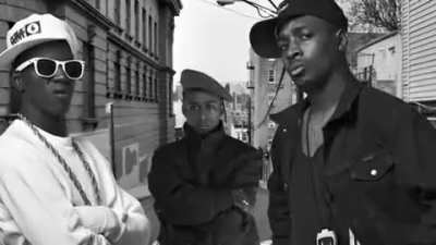 I've made my version of intro for a Canadian documentary series "hip-hop evolution"
