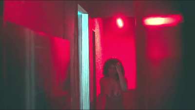 Ana Isabela Godinho - Incredibly hot nude scene in brazilian series O Jogo que Mudou a Hist&oacute;ria