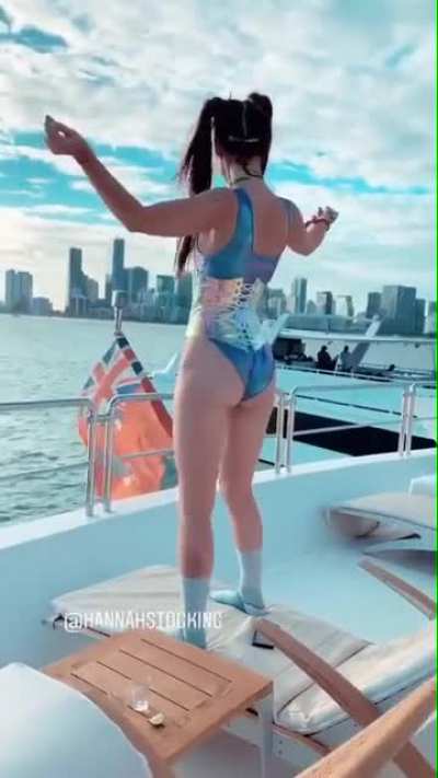 Booty wiggle gif