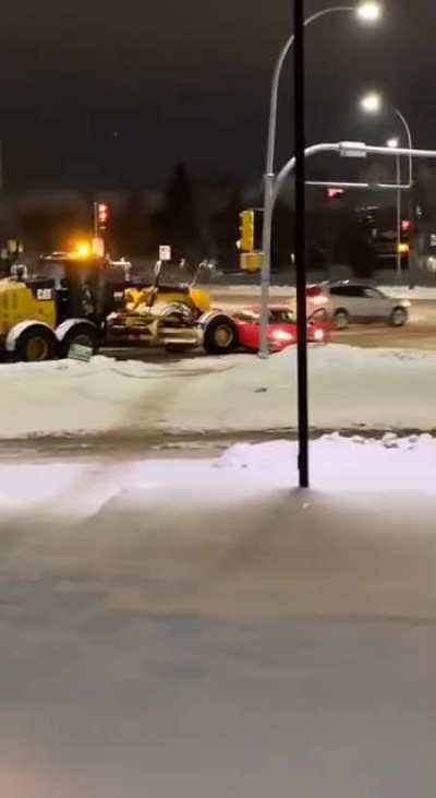 Grader vs Ford Focus