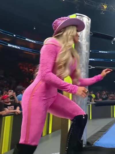 Trish Stratus