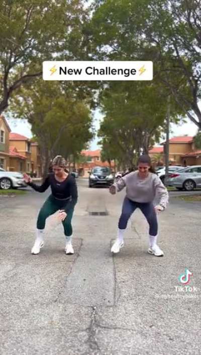 Let&rsquo;s just stand right in the middle of the road!!