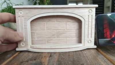 I made a phone stand to turn your smartphone in a cozy fireplace
