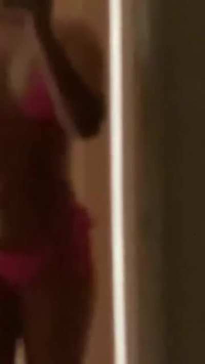 👀