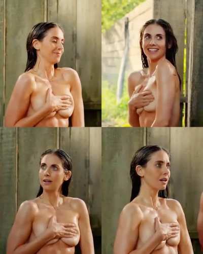 Alison Brie 