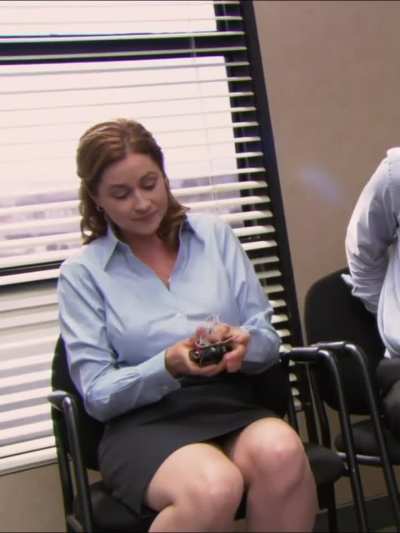 Nice outfit (The Office, S9E1)