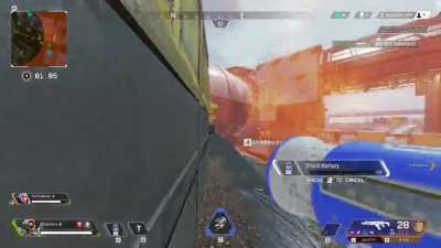 I accidentally hit my grapple button on my mouse but I regret nothing.