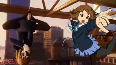what da Yui Hirasawa from k-on doin